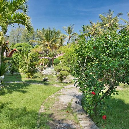 Bunga Bungalows Gili Meno Exterior foto